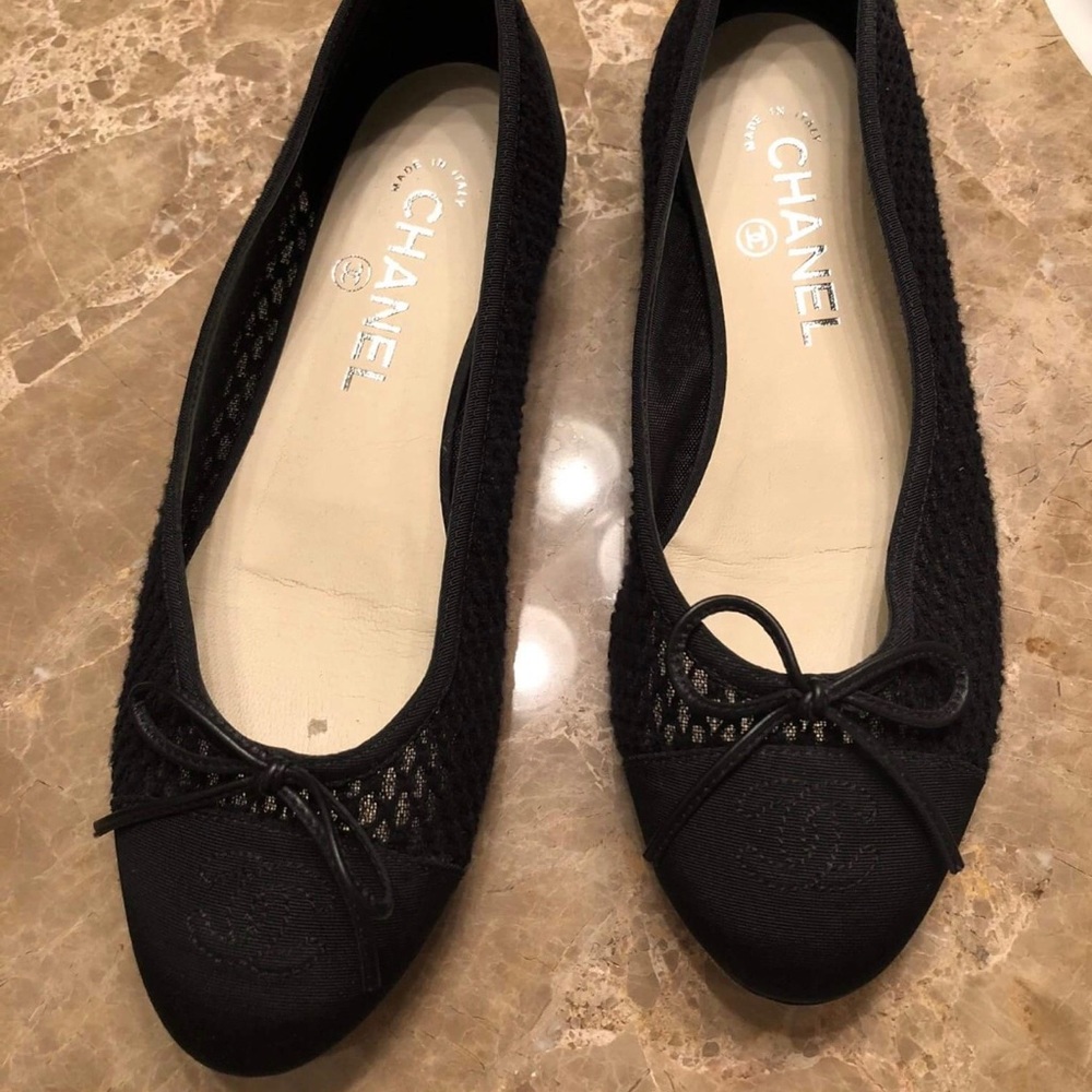 Chanel black fabric ballerina flats size 37.5